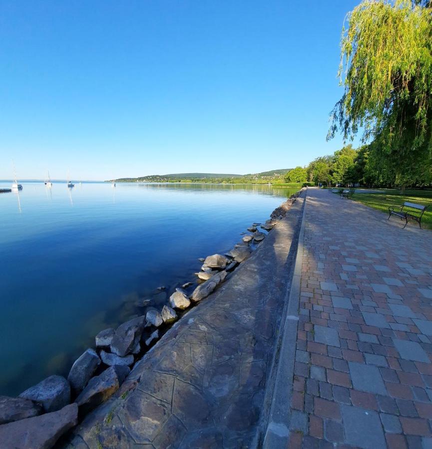 Harmónia Vendégház Balatonalmádi Extérieur photo