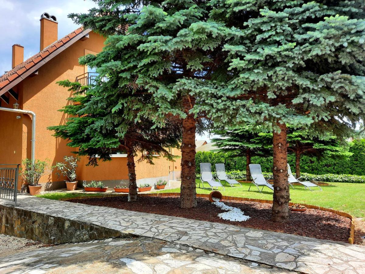 Harmónia Vendégház Balatonalmádi Extérieur photo